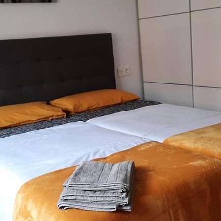 Apartamentos Milan 2 โอเบียโด ภายนอก รูปภาพ