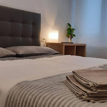 Apartamentos Milan 2 โอเบียโด ภายนอก รูปภาพ