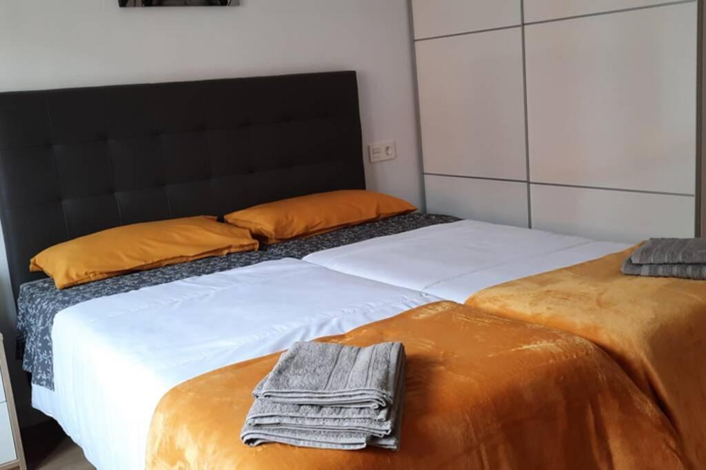 Apartamentos Milan 2 โอเบียโด ภายนอก รูปภาพ
