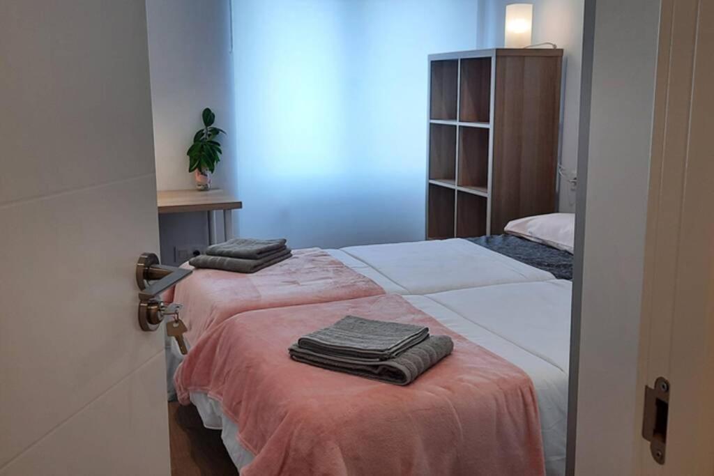 Apartamentos Milan 2 โอเบียโด ภายนอก รูปภาพ