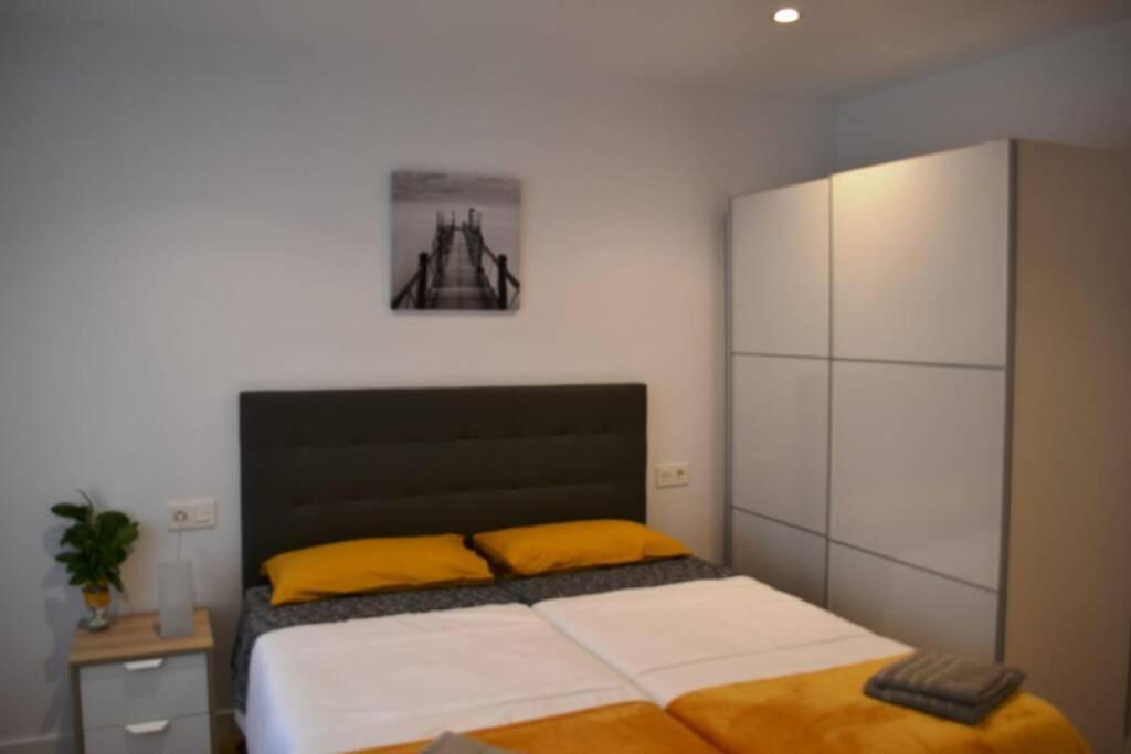 Apartamentos Milan 2 โอเบียโด ภายนอก รูปภาพ