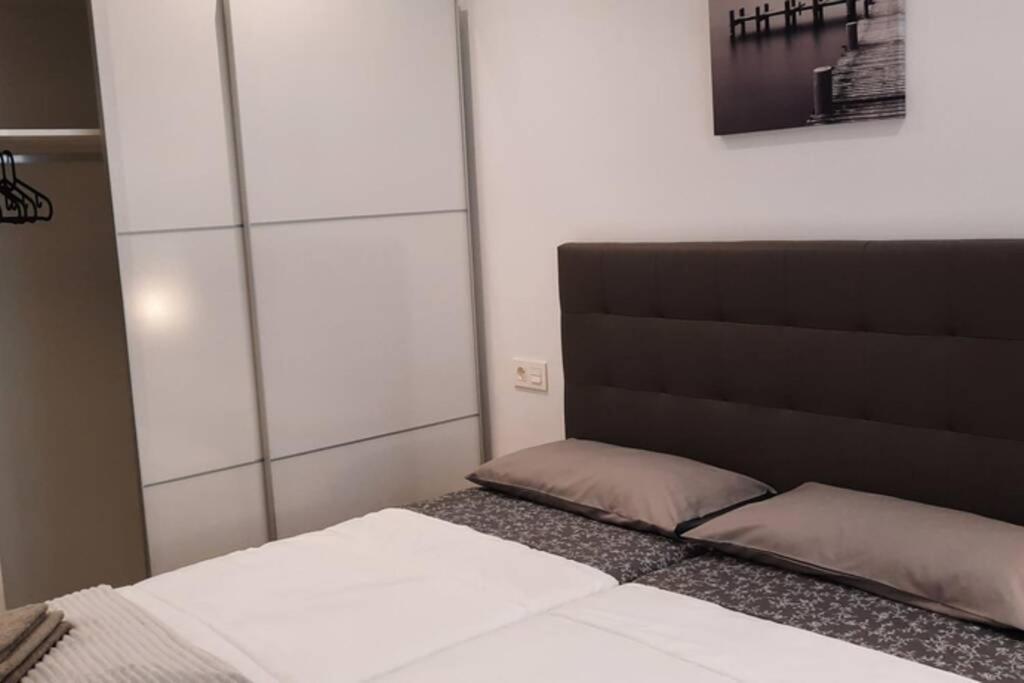 Apartamentos Milan 2 โอเบียโด ภายนอก รูปภาพ